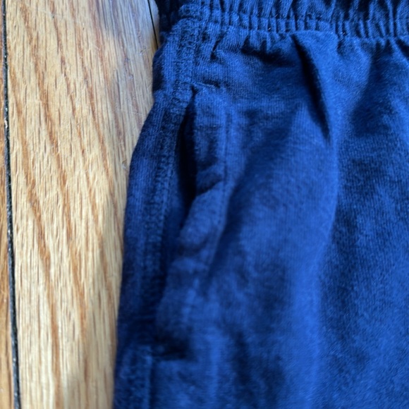 Gymboree navy sweat-short size small 5/6 - Picture 2 of 3